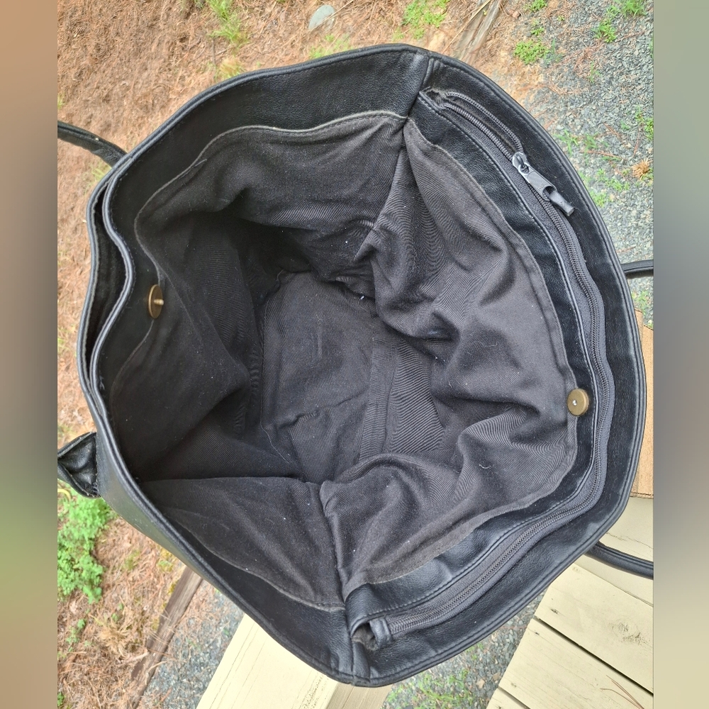 Black Leather Tote Bag - Picture 9 of 16